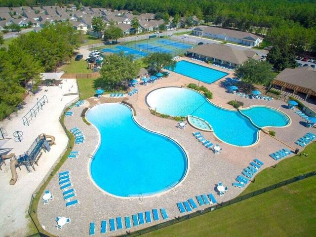 129 Leap Year Lane, Freeport, FL 32439