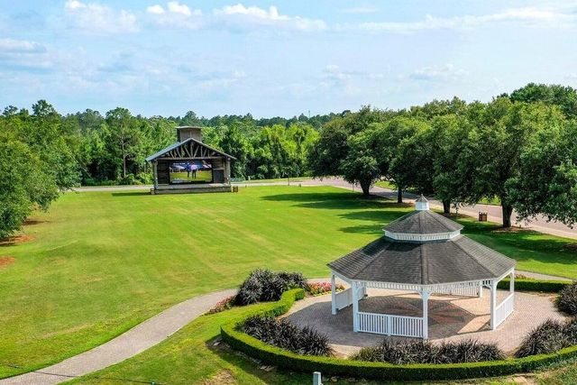 129 Leap Year Lane, Freeport, FL 32439