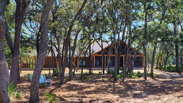 129 Leap Year Lane, Freeport, FL 32439