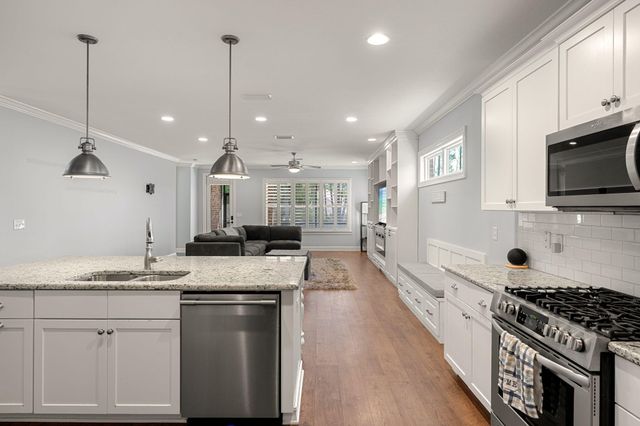 129 Leap Year Lane, Freeport, FL 32439