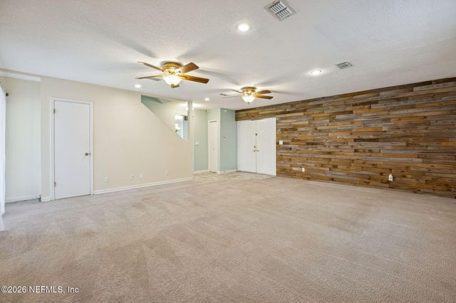 5501 HECKSCHER Drive, Jacksonville, FL 32226