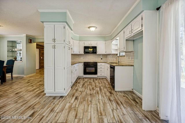 5501 HECKSCHER Drive, Jacksonville, FL 32226