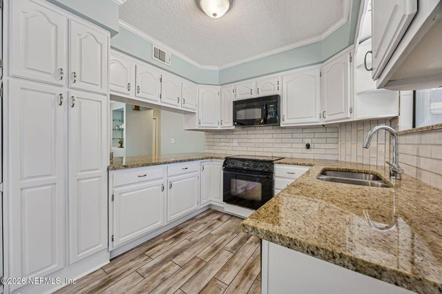 5501 HECKSCHER Drive, Jacksonville, FL 32226