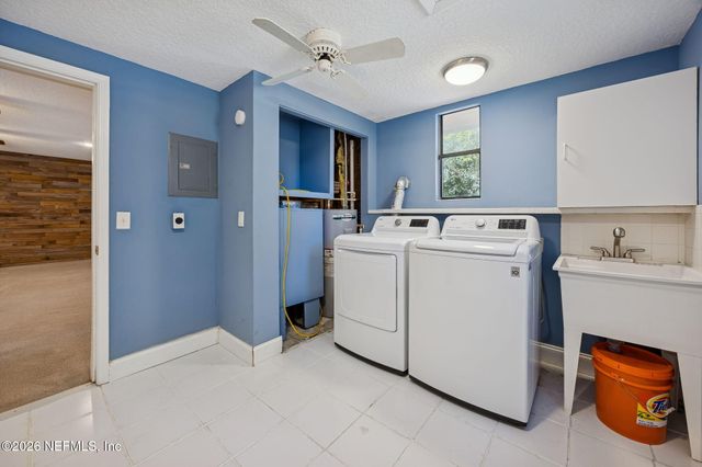 5501 HECKSCHER Drive, Jacksonville, FL 32226