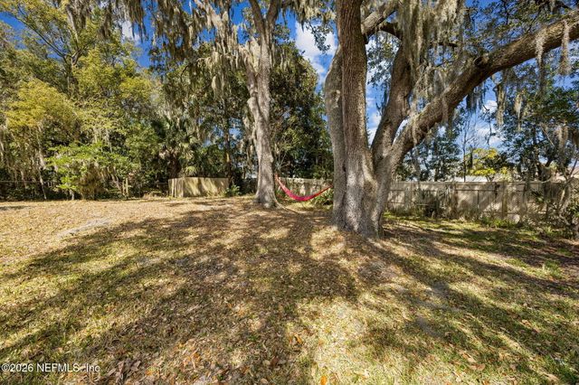 5501 HECKSCHER Drive, Jacksonville, FL 32226
