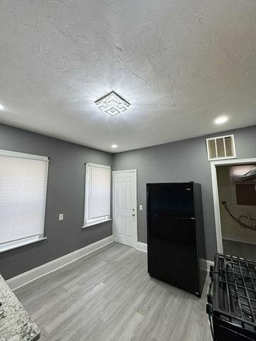 23 Dunlap St, Boston, MA 02124