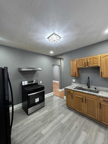 23 Dunlap St, Boston, MA 02124