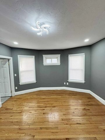 23 Dunlap St, Boston, MA 02124