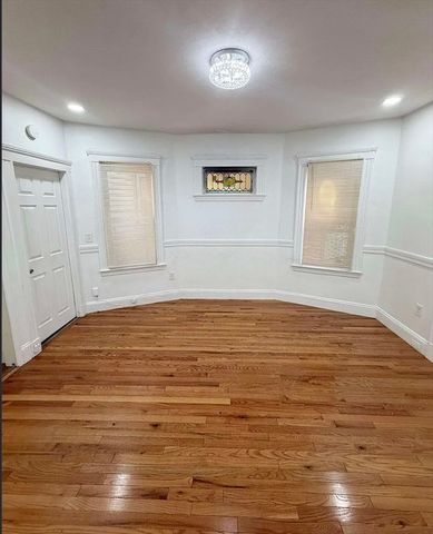 23 Dunlap St, Boston, MA 02124