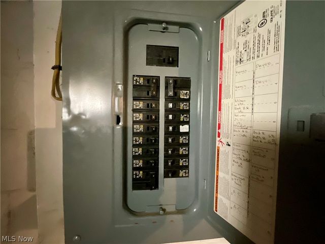 261 Russell Avenue, Akron, OH 44311