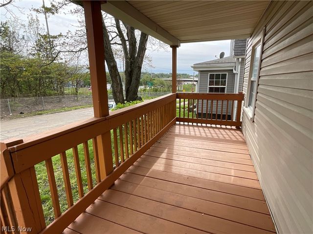 261 Russell Avenue, Akron, OH 44311