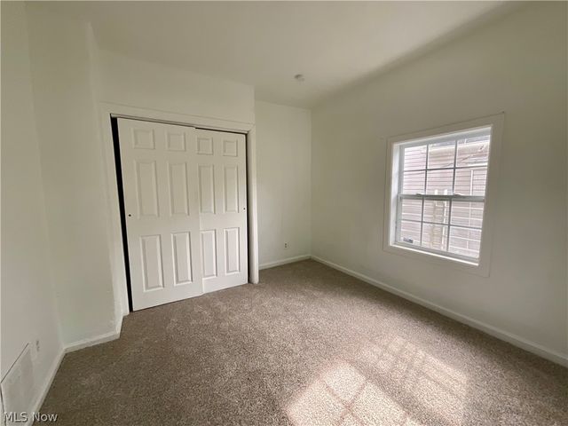 261 Russell Avenue, Akron, OH 44311