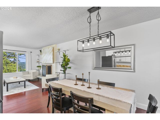 1674 FIRCREST Dr, Lake Oswego, OR 97034