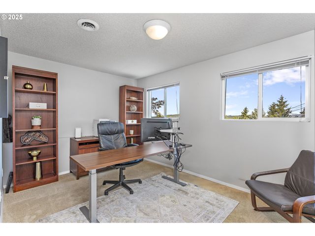 1674 FIRCREST Dr, Lake Oswego, OR 97034