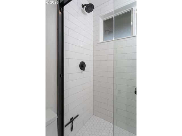 1674 FIRCREST Dr, Lake Oswego, OR 97034