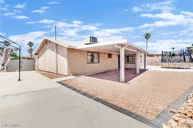 4442 Eureka Circle, Las Vegas, NV 89103