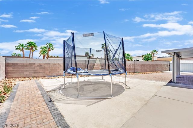 4442 Eureka Circle, Las Vegas, NV 89103