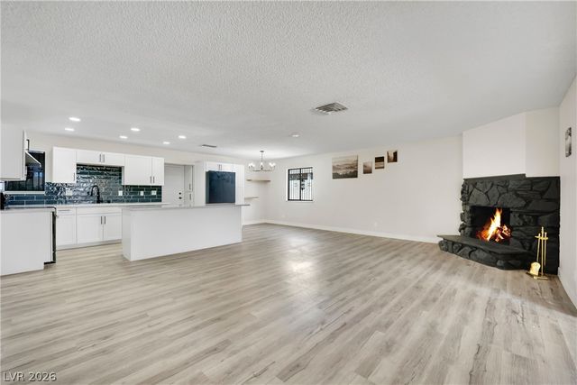 4442 Eureka Circle, Las Vegas, NV 89103