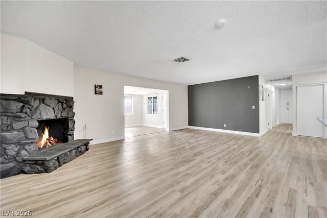 4442 Eureka Circle, Las Vegas, NV 89103
