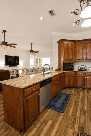 404 Lynn St, Whitehouse, TX 75791