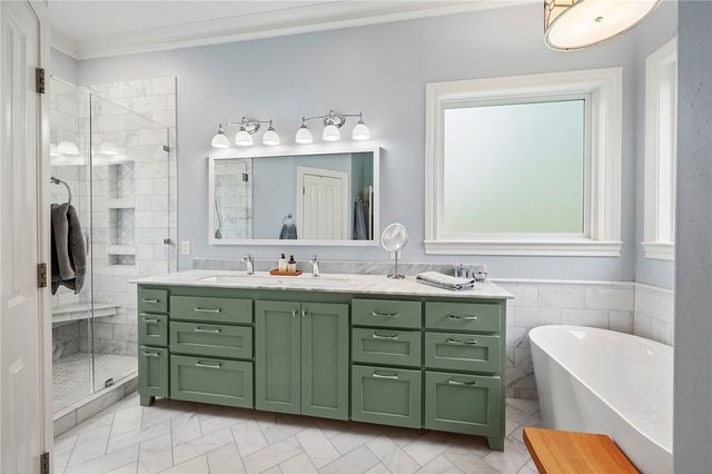 714 Plum Hollow Drive, College Station, TX 77845