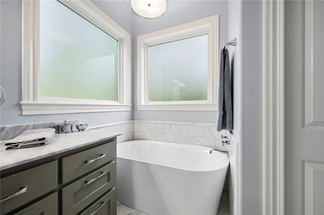 714 Plum Hollow Drive, College Station, TX 77845