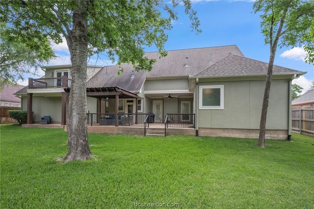 714 Plum Hollow Drive, College Station, TX 77845