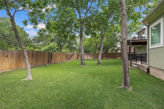 714 Plum Hollow Drive, College Station, TX 77845
