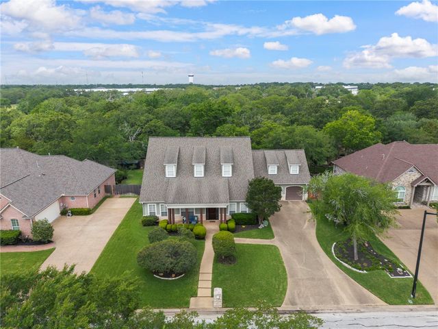 714 Plum Hollow Drive, College Station, TX 77845