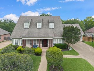 714 Plum Hollow Drive, College Station, TX 77845