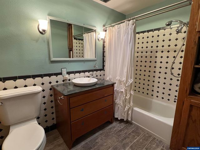 40544 McDowell Creek Dr, Lebanon, OR 97355