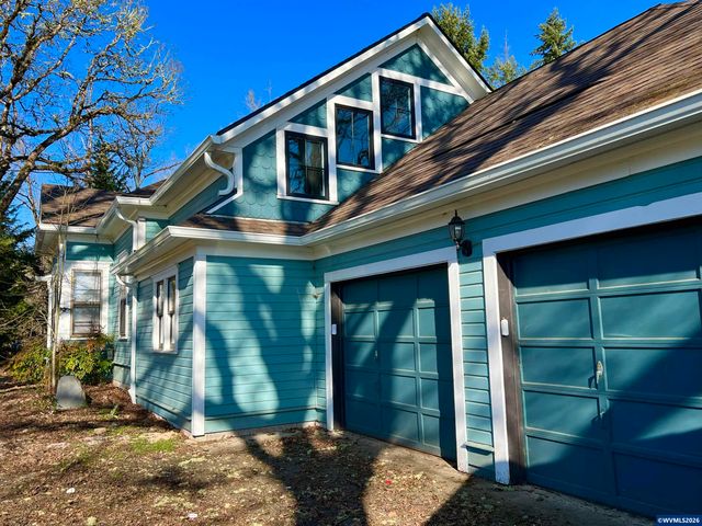 40544 McDowell Creek Dr, Lebanon, OR 97355