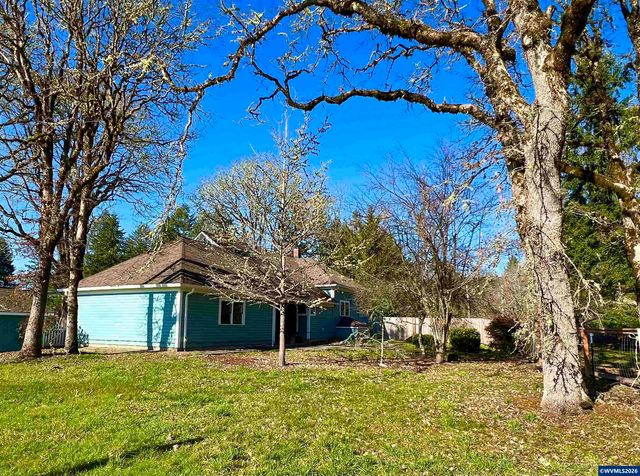 40544 McDowell Creek Dr, Lebanon, OR 97355