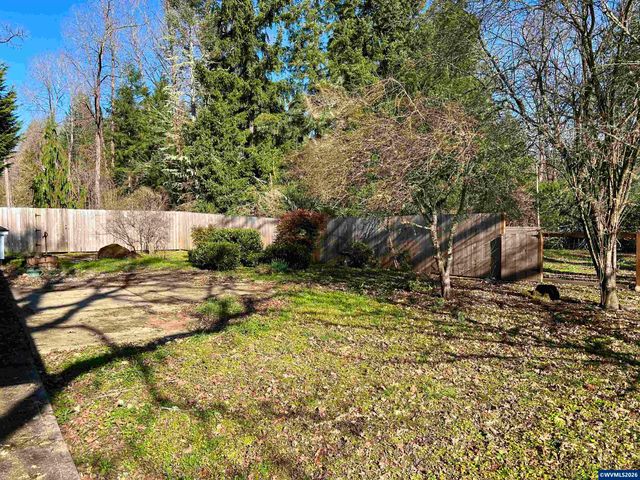40544 McDowell Creek Dr, Lebanon, OR 97355