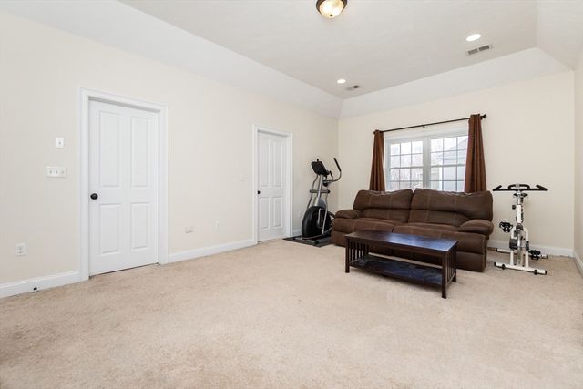 31 Whitehall Way, Bellingham, MA 02019