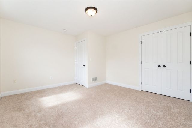 31 Whitehall Way, Bellingham, MA 02019