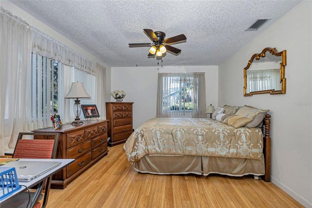 10929 SW 84TH AVENUE, Ocala, FL 34481