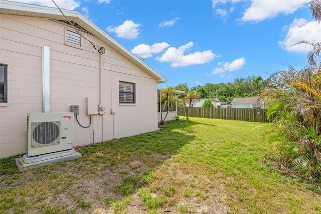 2218 TANGLEWOOD WAY, Brandon, FL 33511