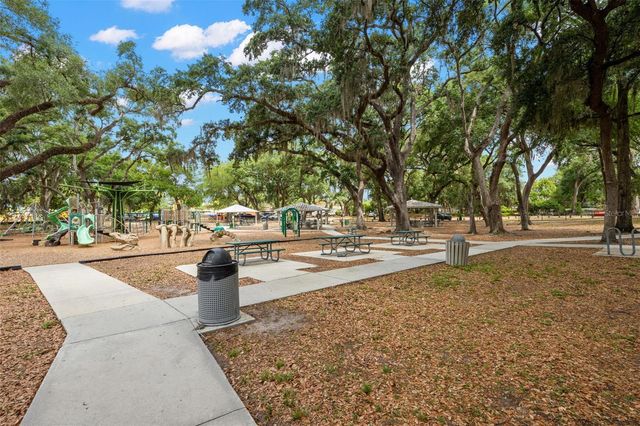 2218 TANGLEWOOD WAY, Brandon, FL 33511