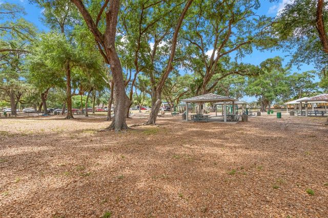 2218 TANGLEWOOD WAY, Brandon, FL 33511