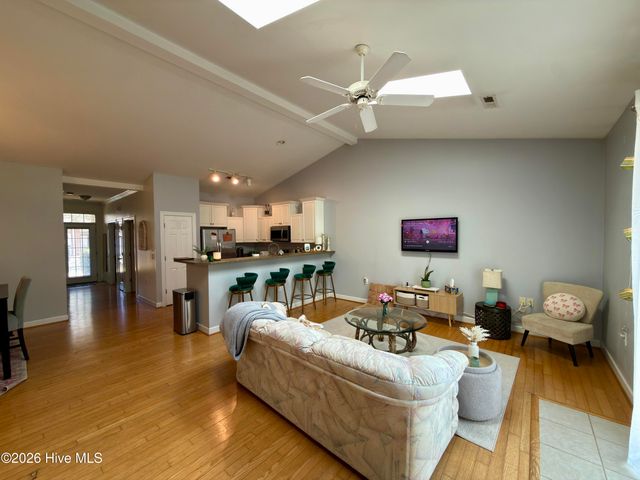 338 Monlandil Drive, Wilmington, NC 28403