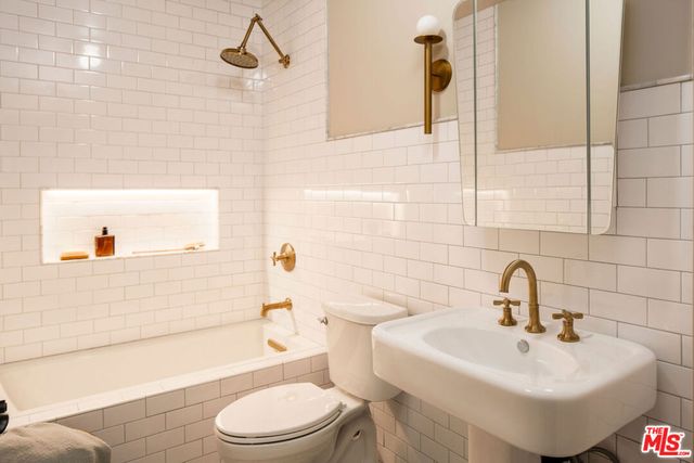 4890 Floristan Avenue, Los Angeles, CA 90041
