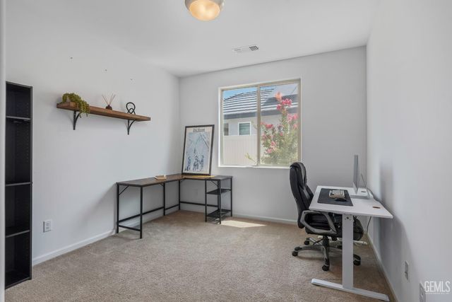 15016 Ambridge Knolls Drive, Bakersfield, CA 93311