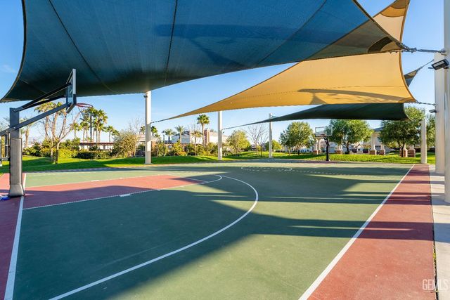 15016 Ambridge Knolls Drive, Bakersfield, CA 93311