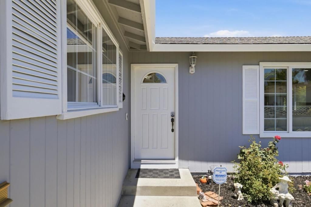 Image 5 of property listing at 816 Mary Court, Campbell, CA 95008