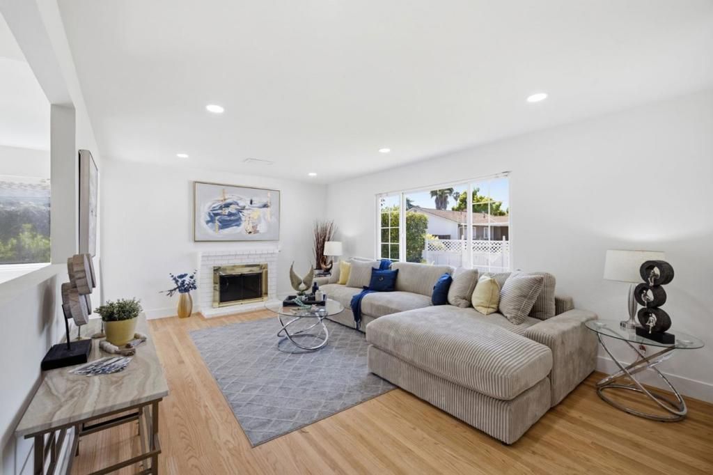Image 7 of property listing at 816 Mary Court, Campbell, CA 95008
