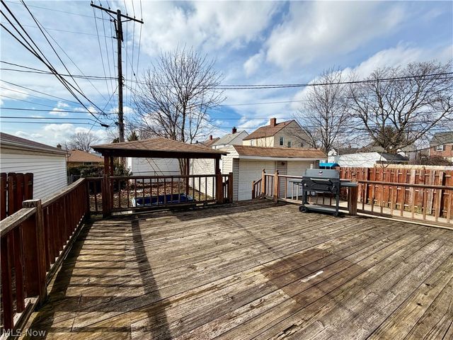 5212 E 105 Street, Garfield Heights, OH 44125