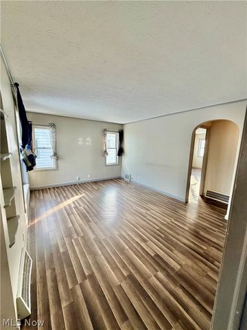 5212 E 105 Street, Garfield Heights, OH 44125