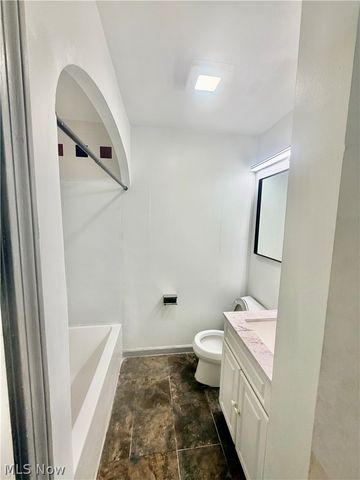 5212 E 105 Street, Garfield Heights, OH 44125