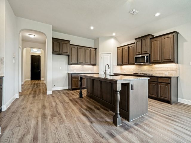 268 Mineral Point Drive, Aledo, TX 76008